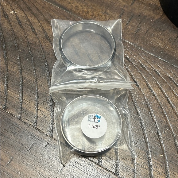 1 5/8” silver single flare gauges - Kings Body Jewelry - Picture 1 of 1